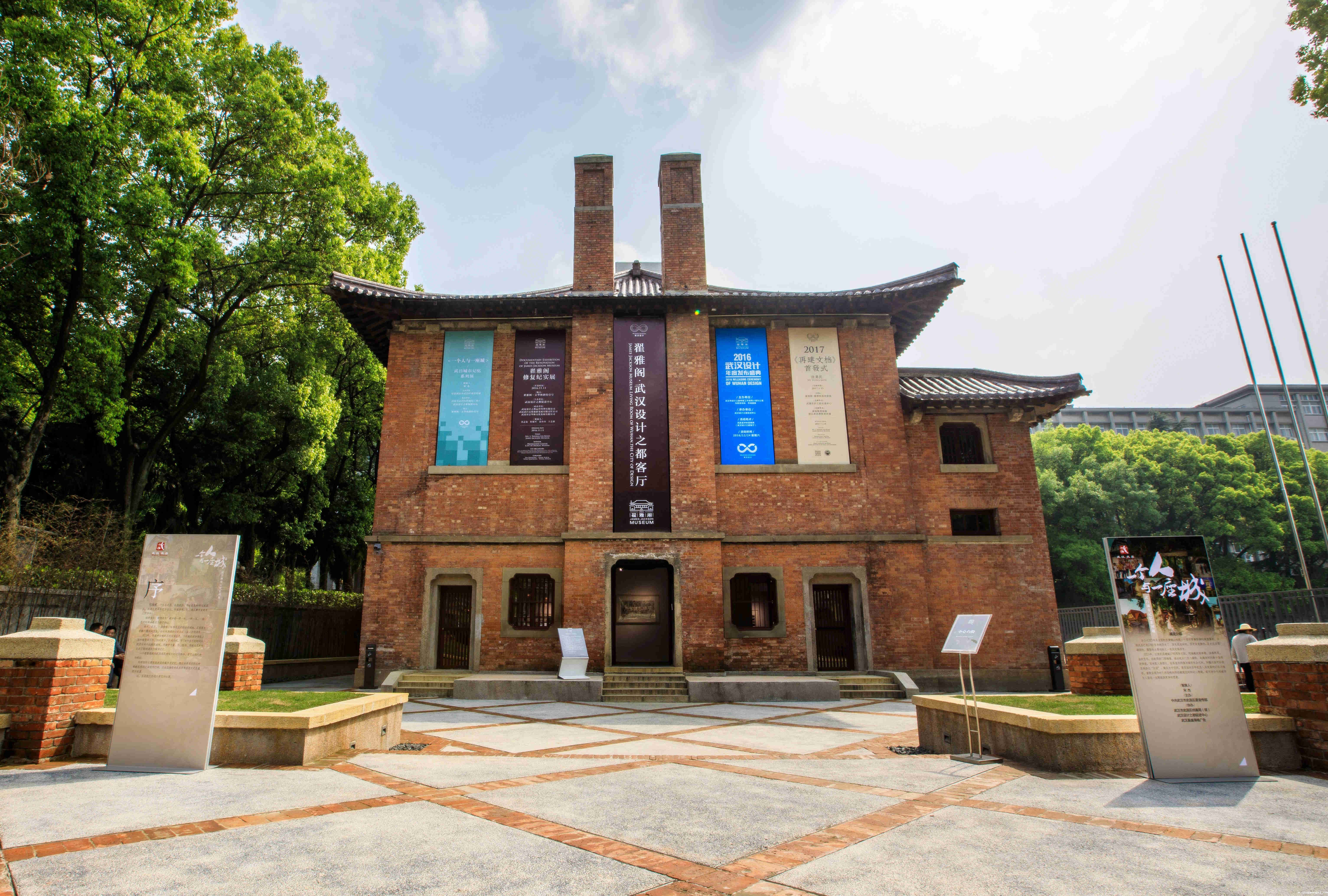 172134662.jpg 翟雅阁_副本.jpg