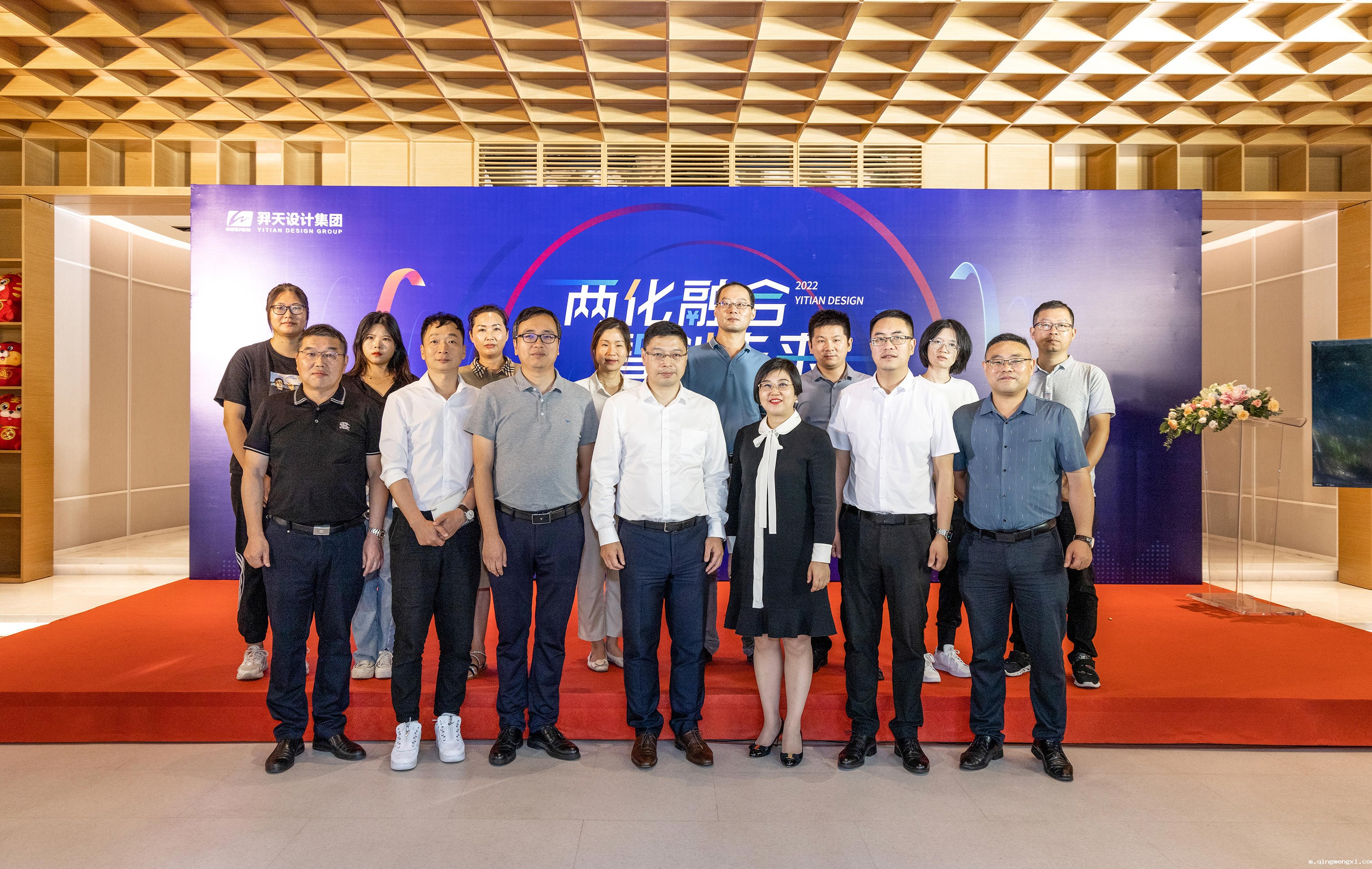 085844952.jpg 0C1A4860.jpg