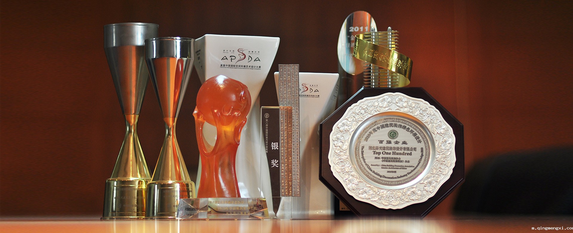 151354785.jpg 2010.jpg