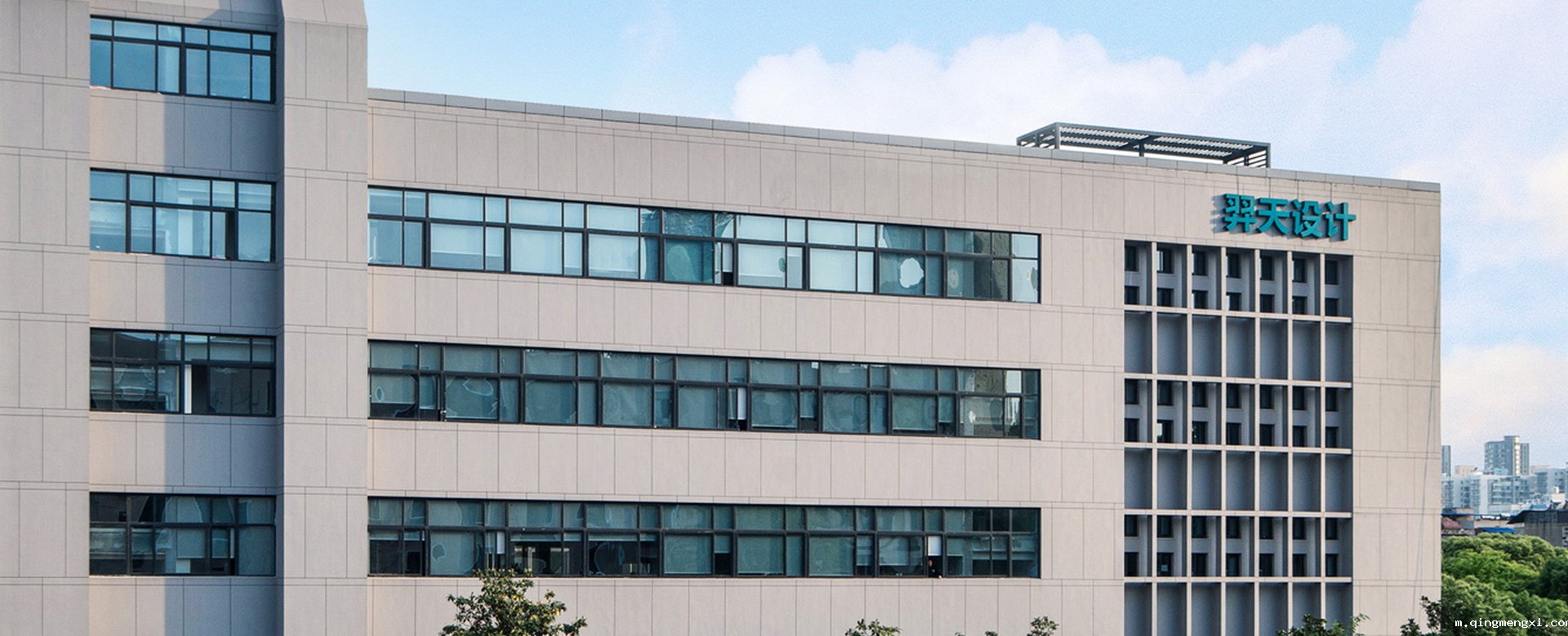 151638244.jpg 2017.jpg