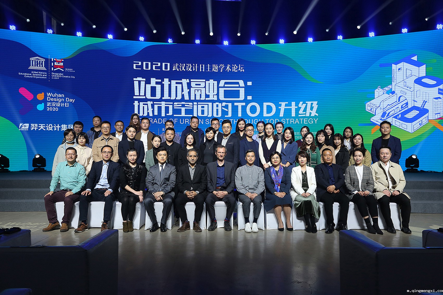 105024460.jpg 13-大合影.JPG